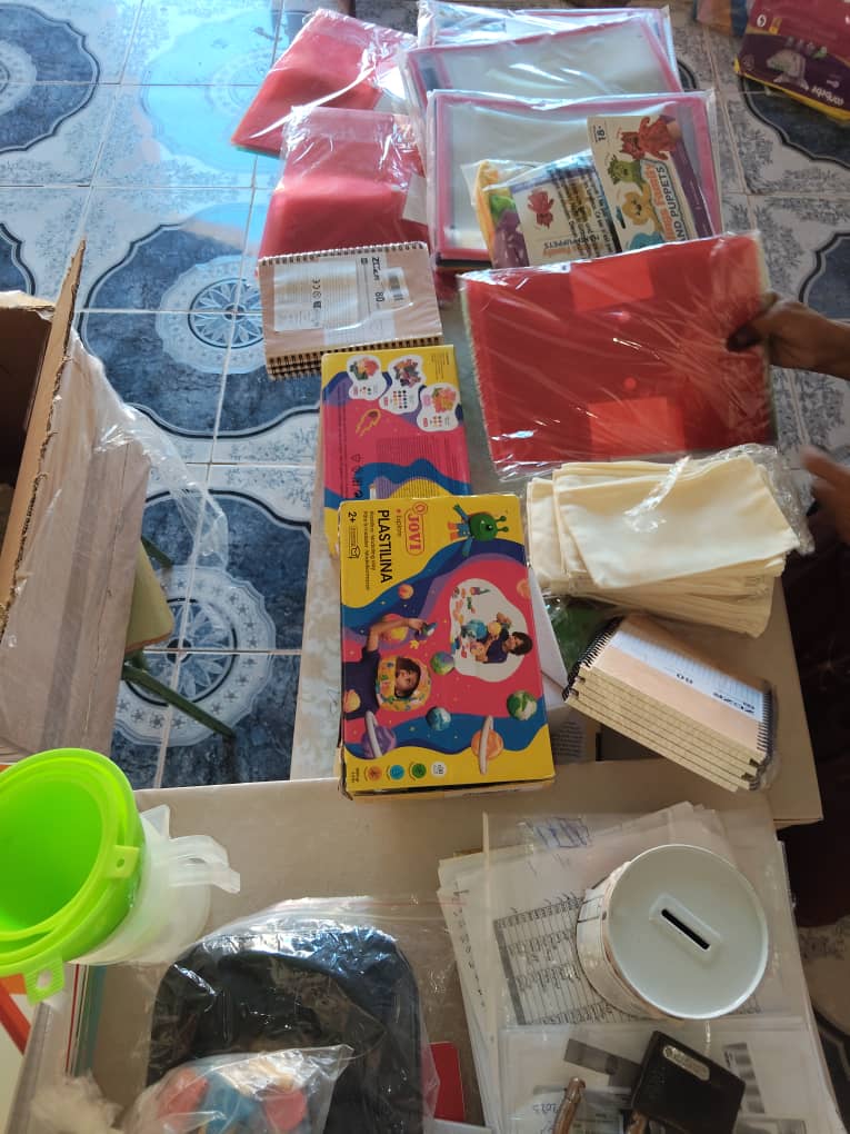 Material educativo enviado a la guardería